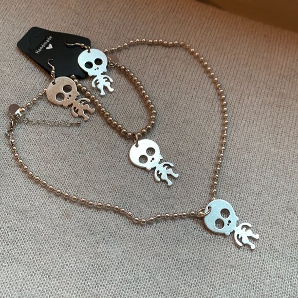 2x32$ ❄️👸👑 Trio Necklace Bracelet & Earrings - silver tone skull & bead chain - Picture 5 of 13